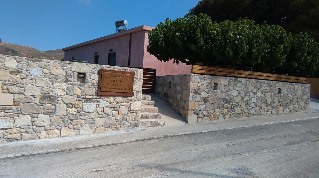 Lardas Luxury Country House Kíssamos Eksteriør bilde